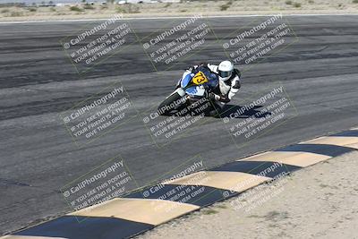 media/Jan-16-2026-CVMA Friday Practice (Fri) [[6f2bf47531]]/5-Racer 4-Trackday1/Session 2 (Bowl)/
